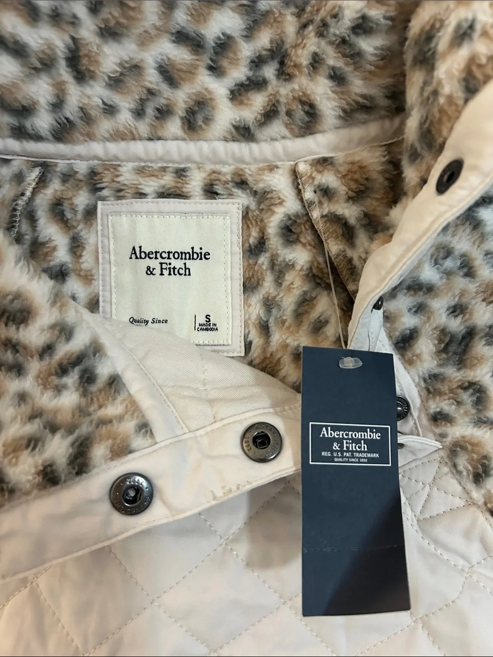 Abercrombie & Fitch Leopard Print Cozy Fleece Pullover - Taupe & Black